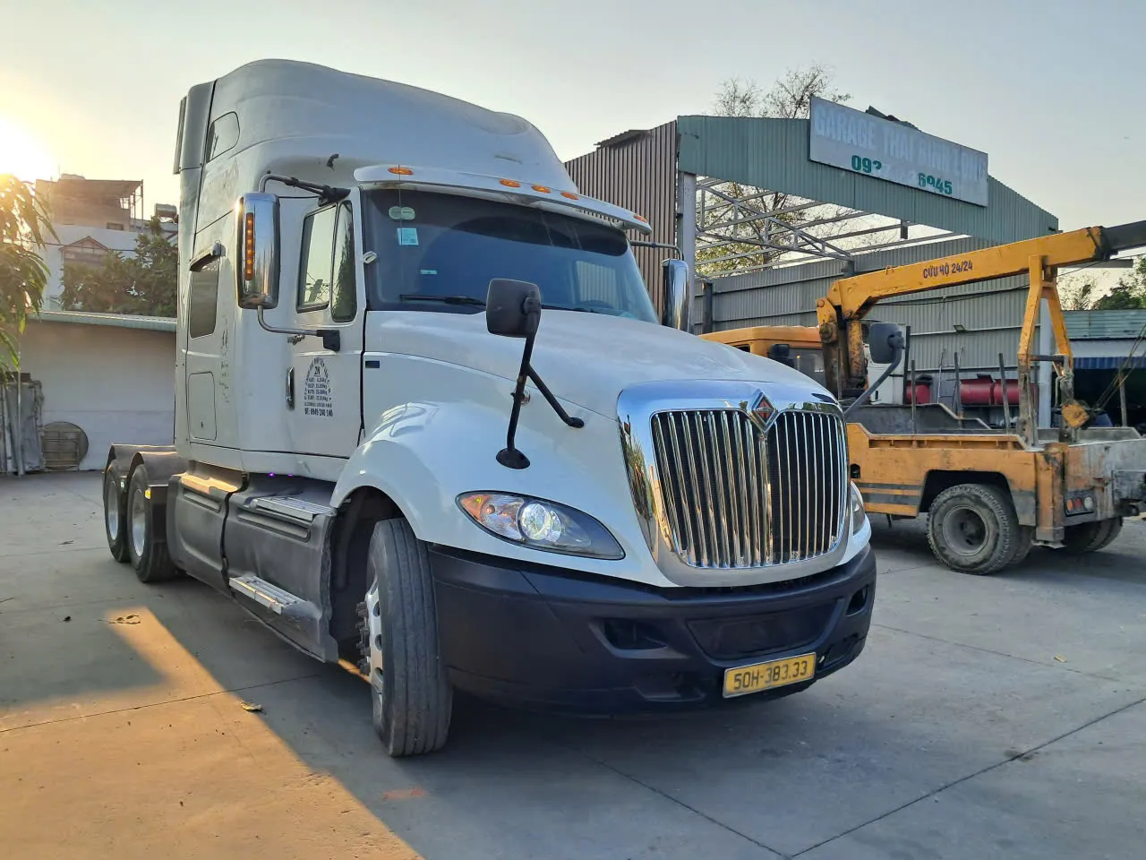 Xe đầu kéo Maxxforce